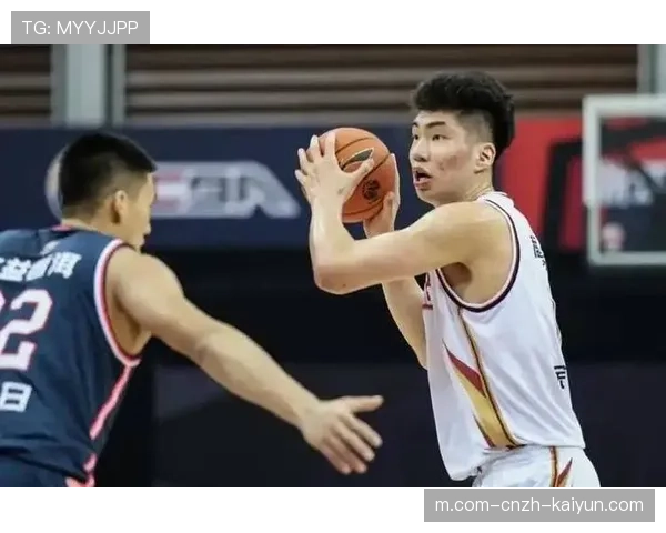 浙江稠州金租提升防守强度 刘泽一与余嘉豪组成的内线屏障效率提升 浙江稠州金租提升防守强度 刘泽一与余嘉豪组成的内线屏障效率提升